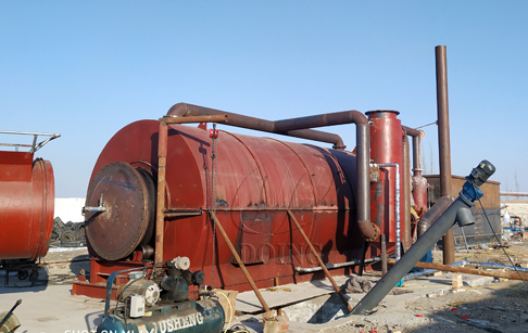 One set waste tyre to oil pyrolysis plant installed in Gansu, China
