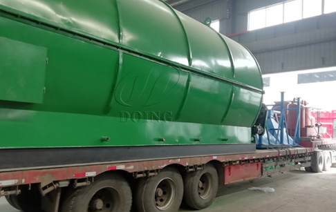Four sets 12T tyre oil pyrolysis plant to Guizhou, China, on delivery