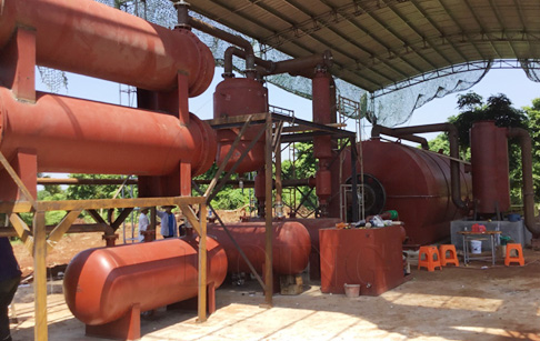 Waste tire to fuel oil pyrolysis machine