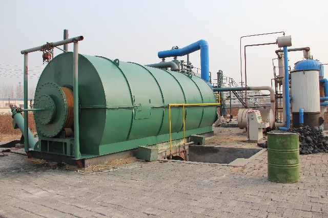 High automatic and environmetal friendly pyrolysis plant