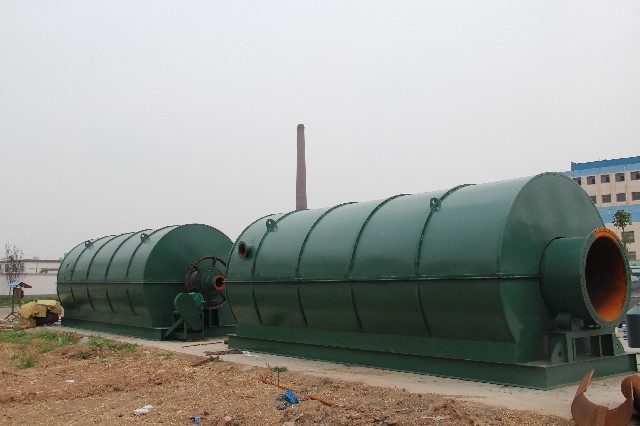 Pyrolysis tire recycling system
