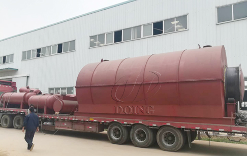 One set 12T waste tire to oil machine was sent to Ukraine