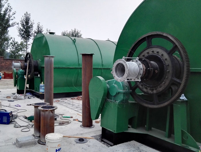 waste plastic pyrolysis machine