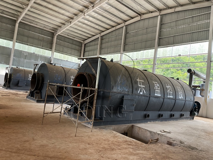 DOING batch tyre pyrolysis device in Myanmar installation site DOING batch tyre pyrolysis device