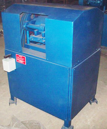 Tire cutting block machine